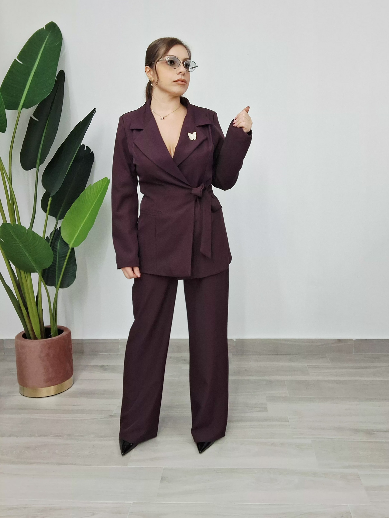 Tailleur Femminile a Portafoglio Effetto Vita Stretta